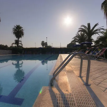 Atena Apartmán Merine